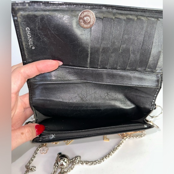 💯 CHANEL CC Black Patent Leather Wallet on Chain w/ auth cert - Picture 3 of 14